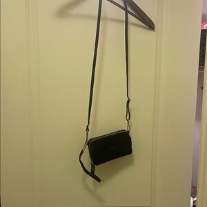 Black Crossbody Bag - Classic Everyday Style